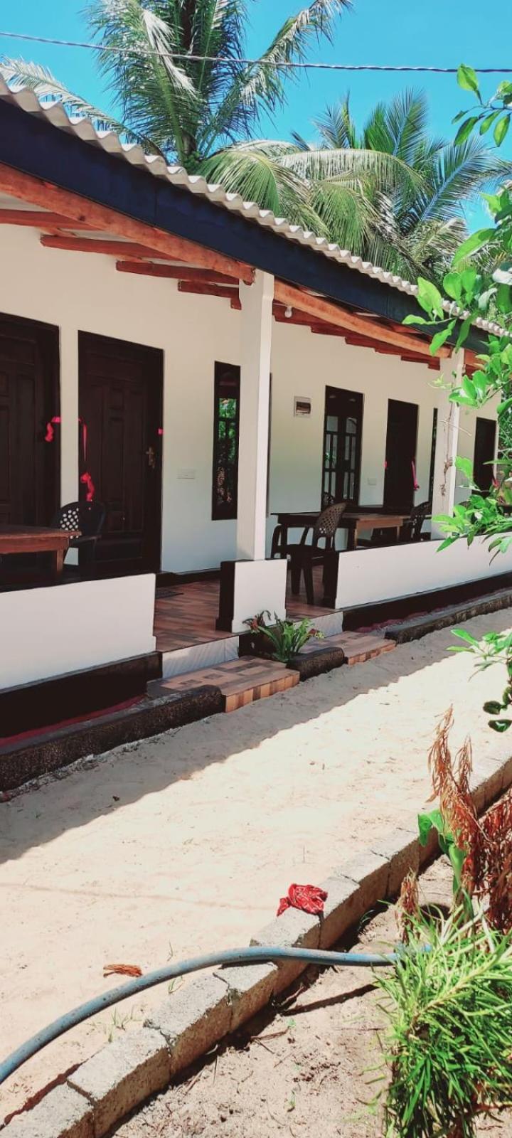 Nilaveli Beach Rooms Εξωτερικό φωτογραφία